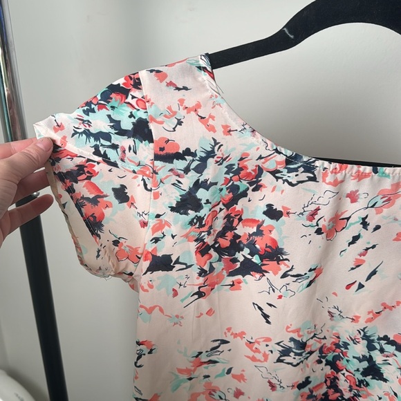 Japna Pink Flutter Sleeve Short Sleeve Blouse Size Medium - Picture 2 of 7